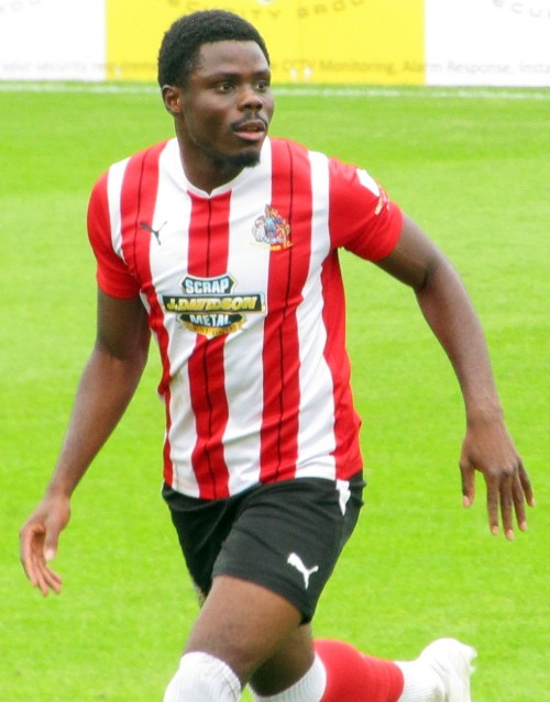 Altrincham FC announce half-price tickets to celebrate signing of United  loanee, Maxi Oydele